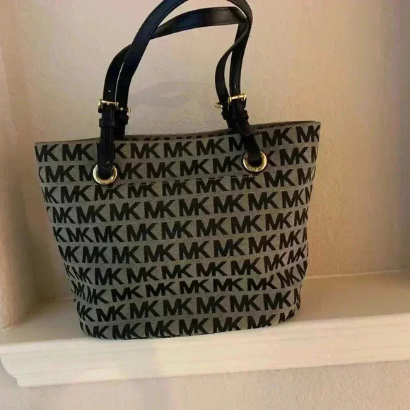 Michael Kors “MK” Logo Tote - Picture 2 of 9
